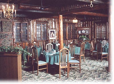 Riverview Lodge dining room